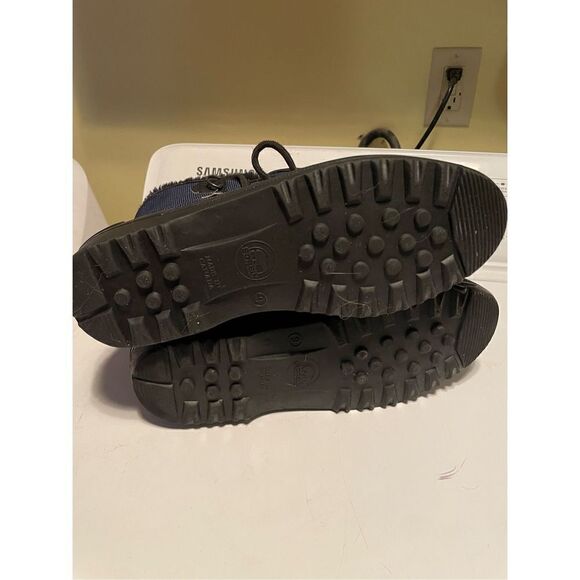 Sorel Winter Boots - Picture 4 of 5